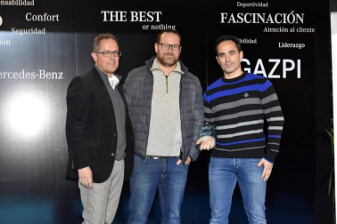 El pasado miércoles 28 de noviembre Radio Marca Navarra organizó, en el concesionario Mercedes Gazpi, la Noche de las Estrellas del Deporte Navarro en la que se hizo entrega de los galardones a los deportistas e instituciones deportivas más destacados por sus valores en el año 2018.