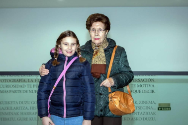El Civivox de Iturrama acogió el 1 de diciembre la proyección de los 10 proyectos finalistas del VI Certamen de cortometrajes 'Navarra de Cine: Buscando a Pablo” de Reyes Caballero; Guerra y Paz, de Luis Alberto Cabezón; Izabakoak, de Ainhoa Gutiérrez; La espera, de Miguel Suárez del Cerro y Donald Navas; La guerra civil, de Jorge Miranda; La Herencia, de Natalia Salvatierra; La trilla amarga, de Claudia Salcedo; Lamiak, de Pedro Moreno del Oso; Udaberriaren zain, de Catalina Aróstegui; y Un pacto en el camino, de Goyo Rodríguez.