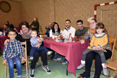 Del 30 de noviembre al 3 de diciembre los vecinos de Castejón celebraron sus fiestas de invierno. La cámara de ¡Click! se acercó la tarde del domingo para disfrutar del ambiente de los hinchables que se instalaron en el polideportivo municipal.