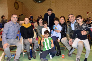 Del 30 de noviembre al 3 de diciembre los vecinos de Castejón celebraron sus fiestas de invierno. La cámara de ¡Click! se acercó la tarde del domingo para disfrutar del ambiente de los hinchables que se instalaron en el polideportivo municipal.