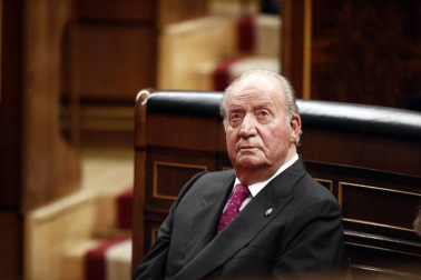 Los Reyes, las infantas, don Juan Carlos y doña Sofía, en el 40 Aniversario de la Constitución en el Congreso de los Diputados, al que también han asistido los expresidentes Felipe González, Aznar, Zapatero y Mariano Rajoy.