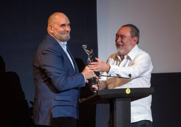 La capital cubana levantó el telón de la cita cinematográfica este viernes, 7 de diciembre, con la proyección de un documental de Emir Kusturica.