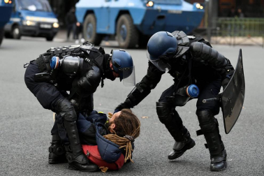 Este sábado, 8 de diciembre de 2018, los chalecos amarillos volvieron a manifestarse en París contra las políticas del presidente, Emmanuel Macron.