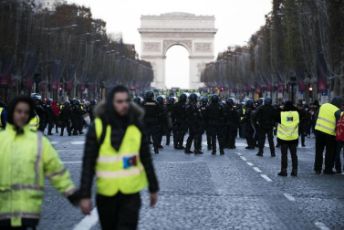 Este sábado, 8 de diciembre de 2018, los chalecos amarillos volvieron a manifestarse en París contra las políticas del presidente, Emmanuel Macron.