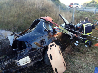 Una persona resultó herida grave tras sufrir una salida de vía en la autopista, a la altura de la localidad navarra.