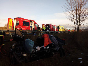 Una persona resultó herida grave tras sufrir una salida de vía en la autopista, a la altura de la localidad navarra.