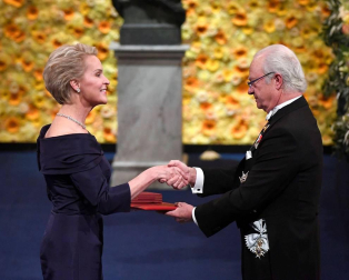 Los Premios Nobel cuentan con dos nuevas mujeres científicas en su olimpo