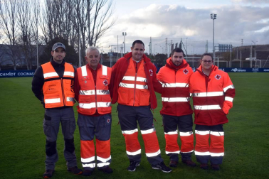Como todos los fines de semana, el Grupo XV de la Tercera División Nacional llena los campos navarros de color y competición. El pasado jueves día seis, Osasuna Promesas y CD Itaroa Huarte adelantaron su duelo en Tajonar para aprovechar el puente de la Constitución. En un partido con escaso juego, el filial rojillo se impuso por 1 a 0 a un Itaroa Huarte que jamás bajó los brazos, pero que sucumbió por su falta de acierto en ataque y sus despistes en la zaga.