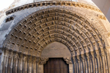 Fotografías de la restauración de la Puerta del Juicio de la catedral de Tudela