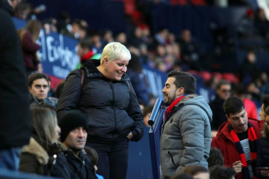 Imágenes del búscate en la grada del Osasuna-Alcorcón