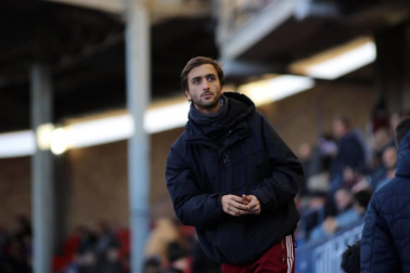 Imágenes del búscate en la grada del Osasuna-Alcorcón