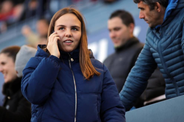 Imágenes del búscate en la grada del Osasuna-Alcorcón