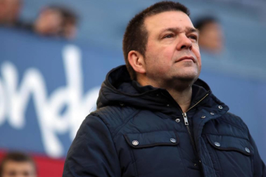Imágenes del búscate en la grada del Osasuna-Alcorcón