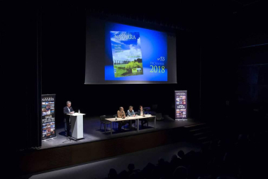 Noáin acogió la presentación del número 53 de la revista, que dedica su portada al Valle de Elorz