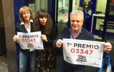 Fotos de Pamplona, Tudela y Fitero, donde ha dejado premios el sorteo de la Lotería de Navidad 2018 en Navarra.