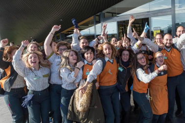 Fotos de Pamplona, Tudela y Fitero, donde ha dejado premios el sorteo de la Lotería de Navidad 2018 en Navarra.
