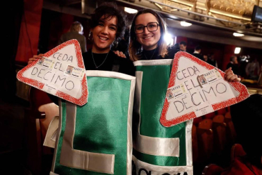 Todas las fotos de los disfraces de los asistentes al sorteo de la Lotería de Navidad 2018