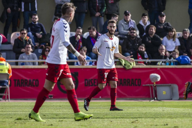 Imágenes del encuentro de la jornada 19 disputado en el Municipal de Reus y que finalizó con triunfo rojillo con un gol de Juan Villar.