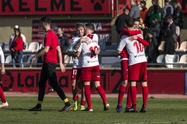 Imágenes del encuentro de la jornada 19 disputado en el Municipal de Reus y que finalizó con triunfo rojillo con un gol de Juan Villar.