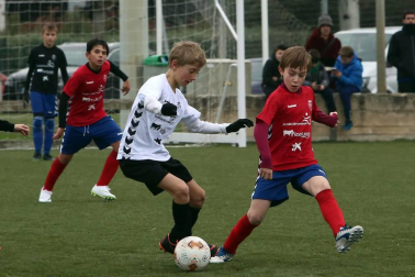 Encuentros disputados de la primera jornada del campeonato en las instalaciones de Tajonar.