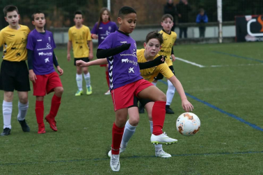 Encuentros disputados de la primera jornada del campeonato en las instalaciones de Tajonar.