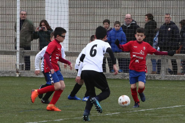 Encuentros disputados de la primera jornada del campeonato en las instalaciones de Tajonar.