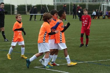 Encuentros disputados de la primera jornada del campeonato en las instalaciones de Tajonar.