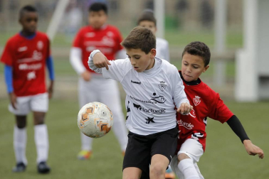 Encuentros disputados de la primera jornada del campeonato en las instalaciones de Tajonar.