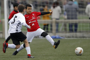 Encuentros disputados de la primera jornada del campeonato en las instalaciones de Tajonar.