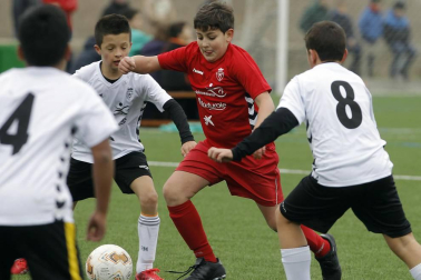 Encuentros disputados de la primera jornada del campeonato en las instalaciones de Tajonar.