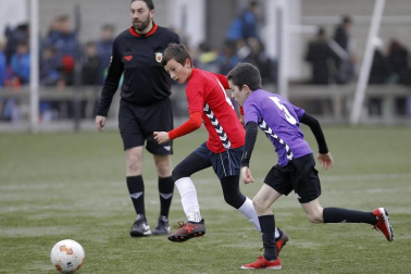 Encuentros disputados de la primera jornada del campeonato en las instalaciones de Tajonar.