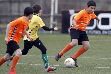 Encuentros disputados de la primera jornada del campeonato en las instalaciones de Tajonar.