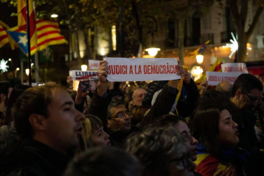 El año que se despedirá mañana ha arrojado una imagen que predomina sobre las demás: la de la calle, como el Paseo Sarasate de Pamplona, tomada por una ciudadanía llena de enojo a raíz de la sentencia judicial del caso de 'la manada'. En la indignación, el grito de las mujeres tronó.