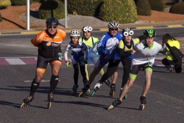 La prueba, organizada por el Club de Patinaje de la localidad, ha recaudado fondos para la Fundación Niños contra el Cáncer de la CUN