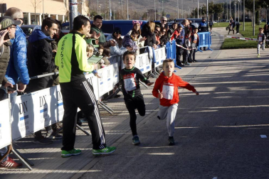 Fotos de la carrera de San Silvestre en Buztintxuri