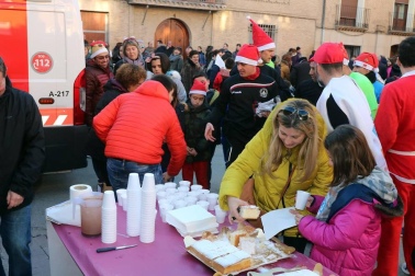 Varias localidades de la Ribera como Cortes, Buñuel, Fustiñana, Cascante o Arguedas despidieron el año corriendo una San Silvestre