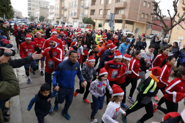 Varias localidades de la Ribera como Cortes, Buñuel, Fustiñana, Cascante o Arguedas despidieron el año corriendo una San Silvestre
