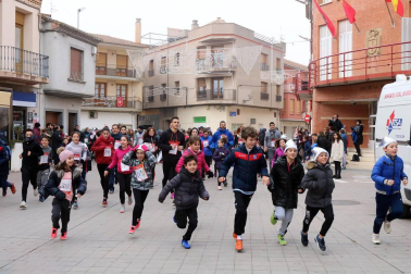 Varias localidades de la Ribera como Cortes, Buñuel, Fustiñana, Cascante o Arguedas despidieron el año corriendo una San Silvestre