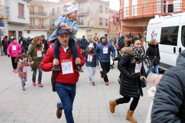 Varias localidades de la Ribera como Cortes, Buñuel, Fustiñana, Cascante o Arguedas despidieron el año corriendo una San Silvestre