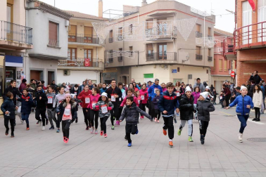 Varias localidades de la Ribera como Cortes, Buñuel, Fustiñana, Cascante o Arguedas despidieron el año corriendo una San Silvestre