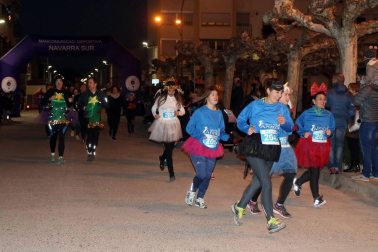 Varias localidades de la Ribera como Cortes, Buñuel, Fustiñana, Cascante o Arguedas despidieron el año corriendo una San Silvestre