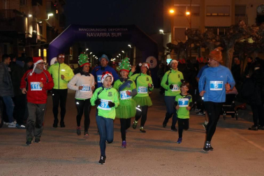 Varias localidades de la Ribera como Cortes, Buñuel, Fustiñana, Cascante o Arguedas despidieron el año corriendo una San Silvestre