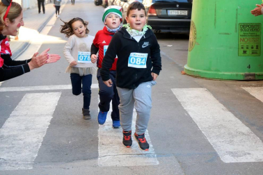 Varias localidades de la Ribera como Cortes, Buñuel, Fustiñana, Cascante o Arguedas despidieron el año corriendo una San Silvestre
