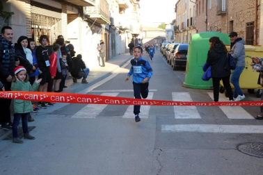 Varias localidades de la Ribera como Cortes, Buñuel, Fustiñana, Cascante o Arguedas despidieron el año corriendo una San Silvestre