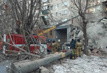 Al menos siete personas han muerto y otras 37 permanecen desaparecidas tras el derrumbe parcial de un bloque de viviendas en la localidad rusa de Magnitogorsk, en la zona de los Urales