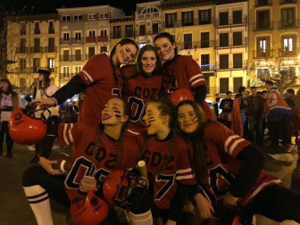 Pamplona vuelve a recibir el año disfrazada