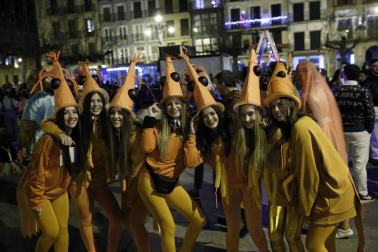 Pamplona vuelve a recibir el año disfrazada