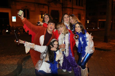Pamplona vuelve a recibir el año disfrazada