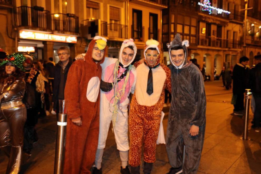 Pamplona vuelve a recibir el año disfrazada