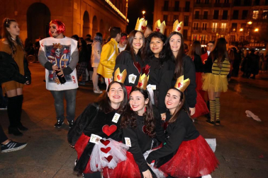 Pamplona vuelve a recibir el año disfrazada